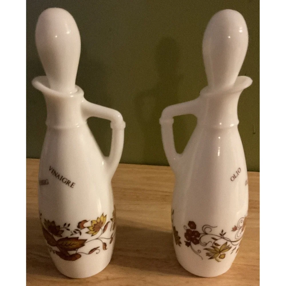 Vintage 10 Piece Milk Glass Cruets, Salt And Pepper Shakers‎ And Spice Jars